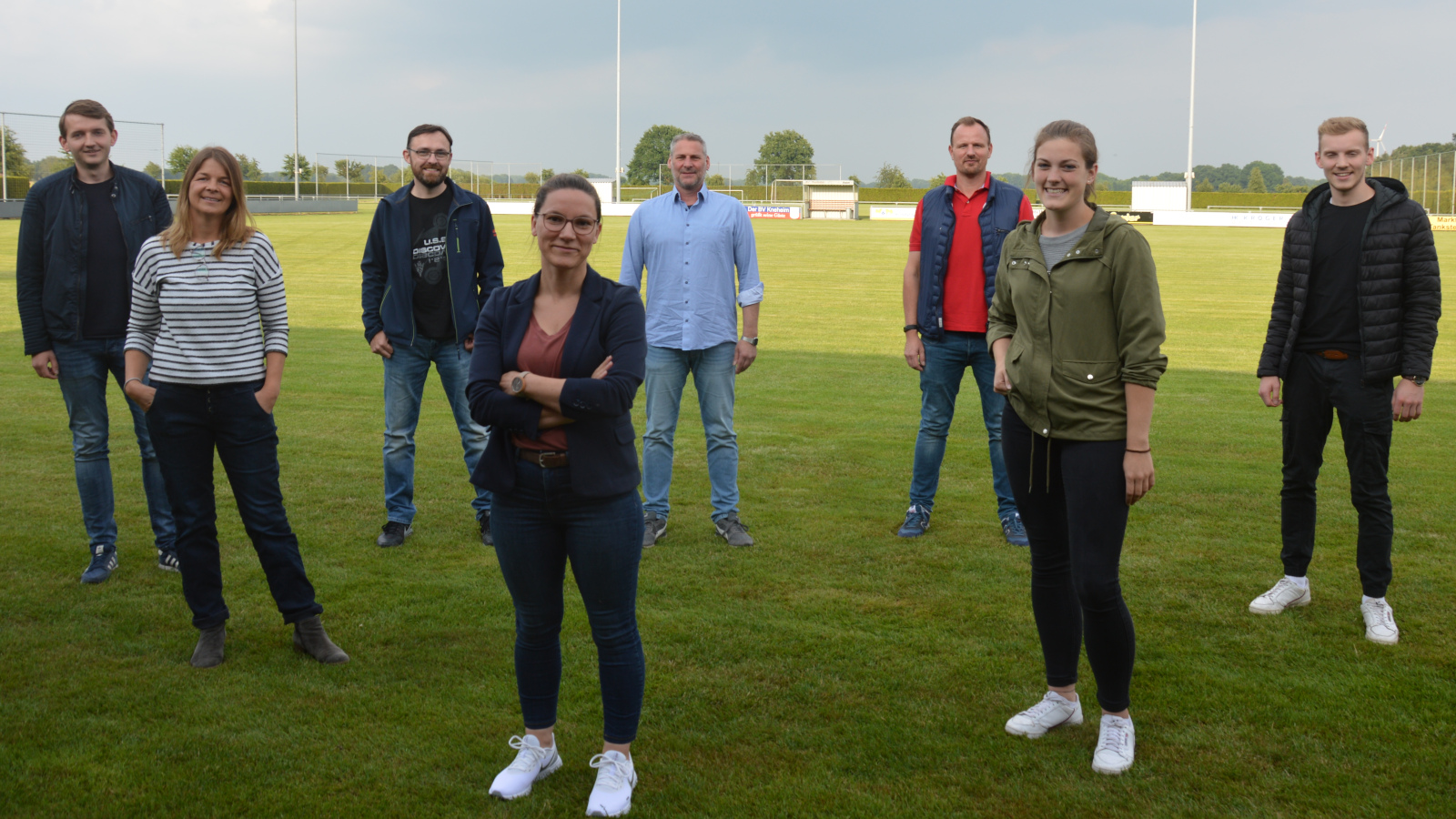 Der neue Vorstand des BVK (von links): Heinz Vaske (Kassenwart), Nadja Brozio (Schriftführerin), Andreas Bramlage (2. Vorsitzender), Stefanie Hindersmann (1. Vorsitzende), Thomas Kathmann (Jugendleiter), Jens Wichmann (Fußballobmann), Julia Steinweg (Pressewartin), Hannes Fresenborg (Beisitzer). Es fehlt Martina Tierling.